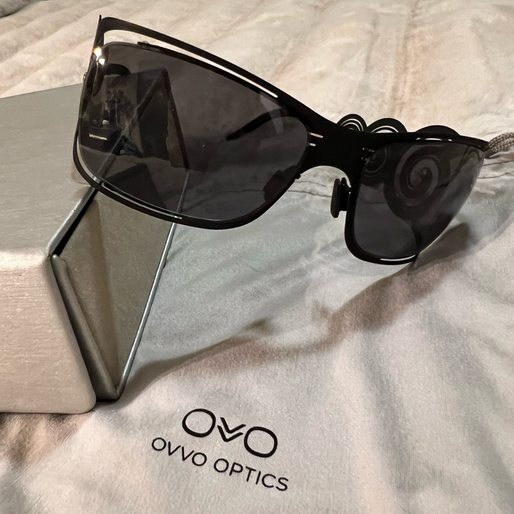 Ovvo Optics beautiful and never worn